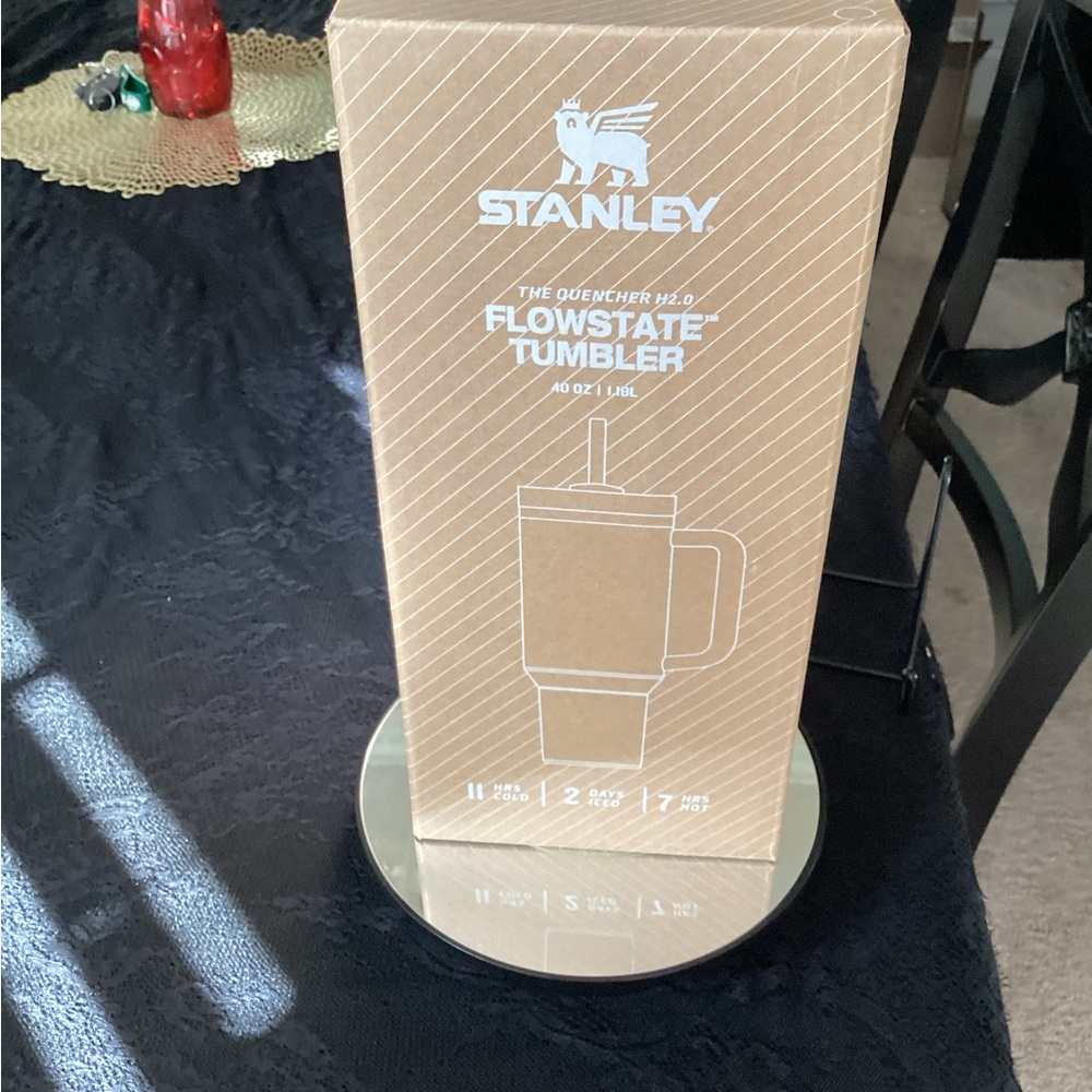 Stanley pink 40 oz
